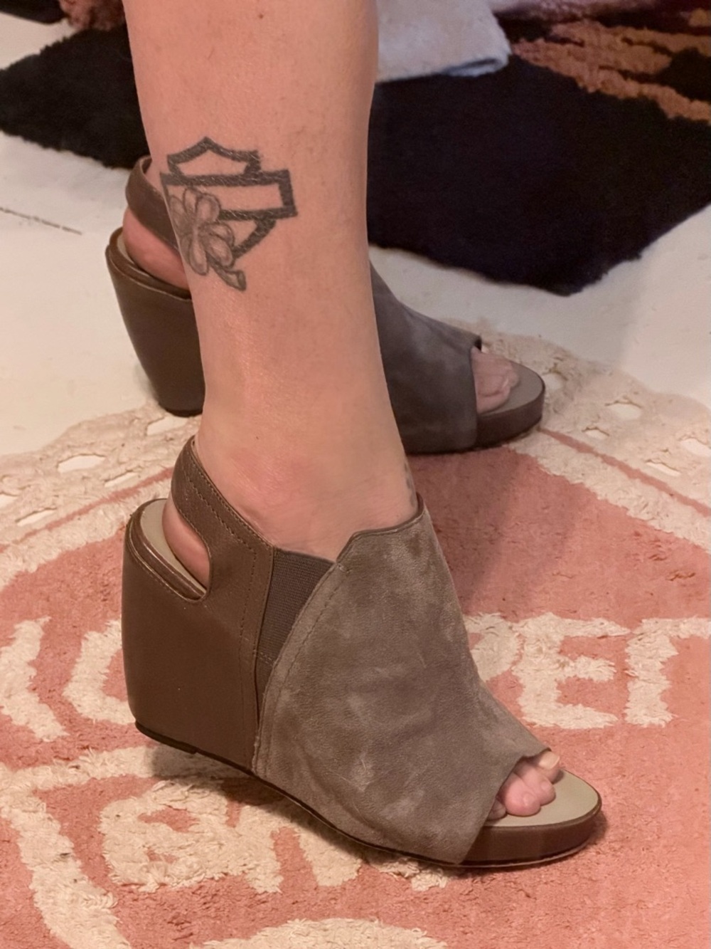 Nakedfeet Suede Open-Toe Wedge Slingback Sandals Grey/Brown 8